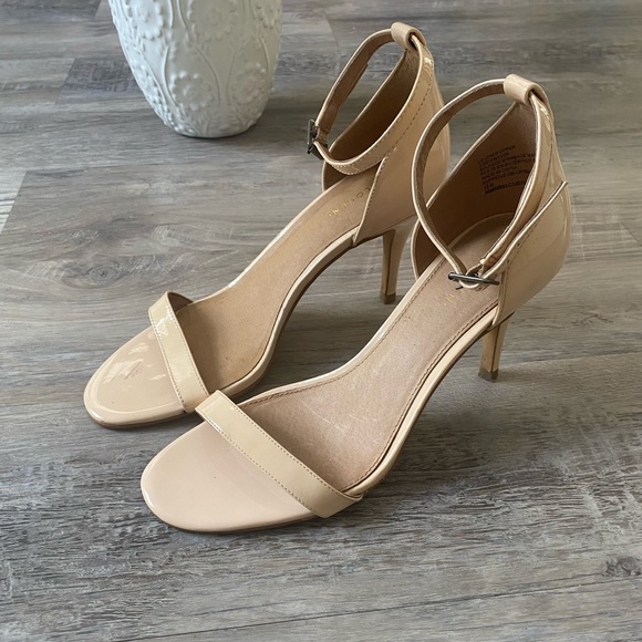 Halogen pumps from Nordstrom beige - Picture 2 of 4